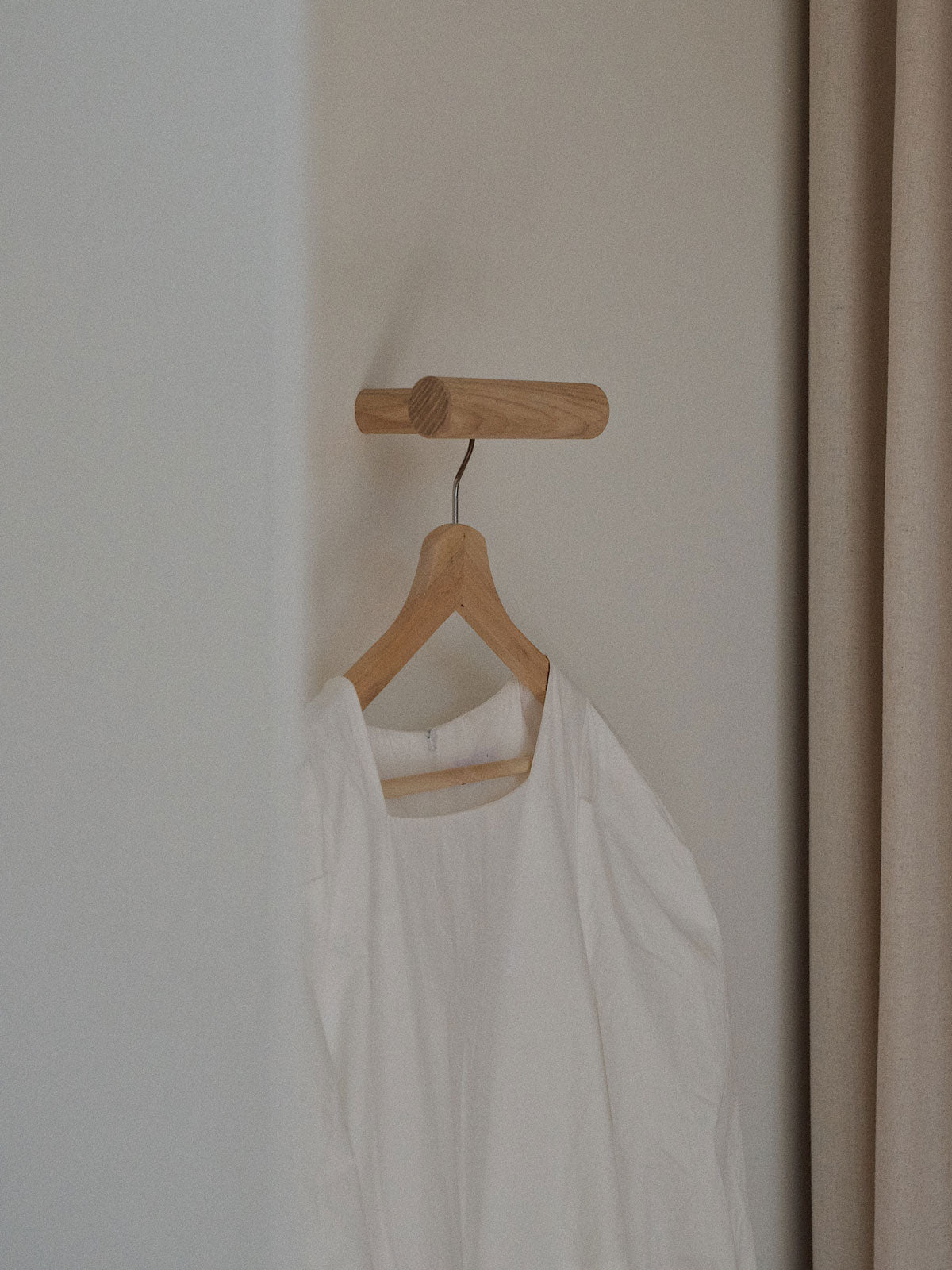Modern Ceiling Clothing Racks – KROFT