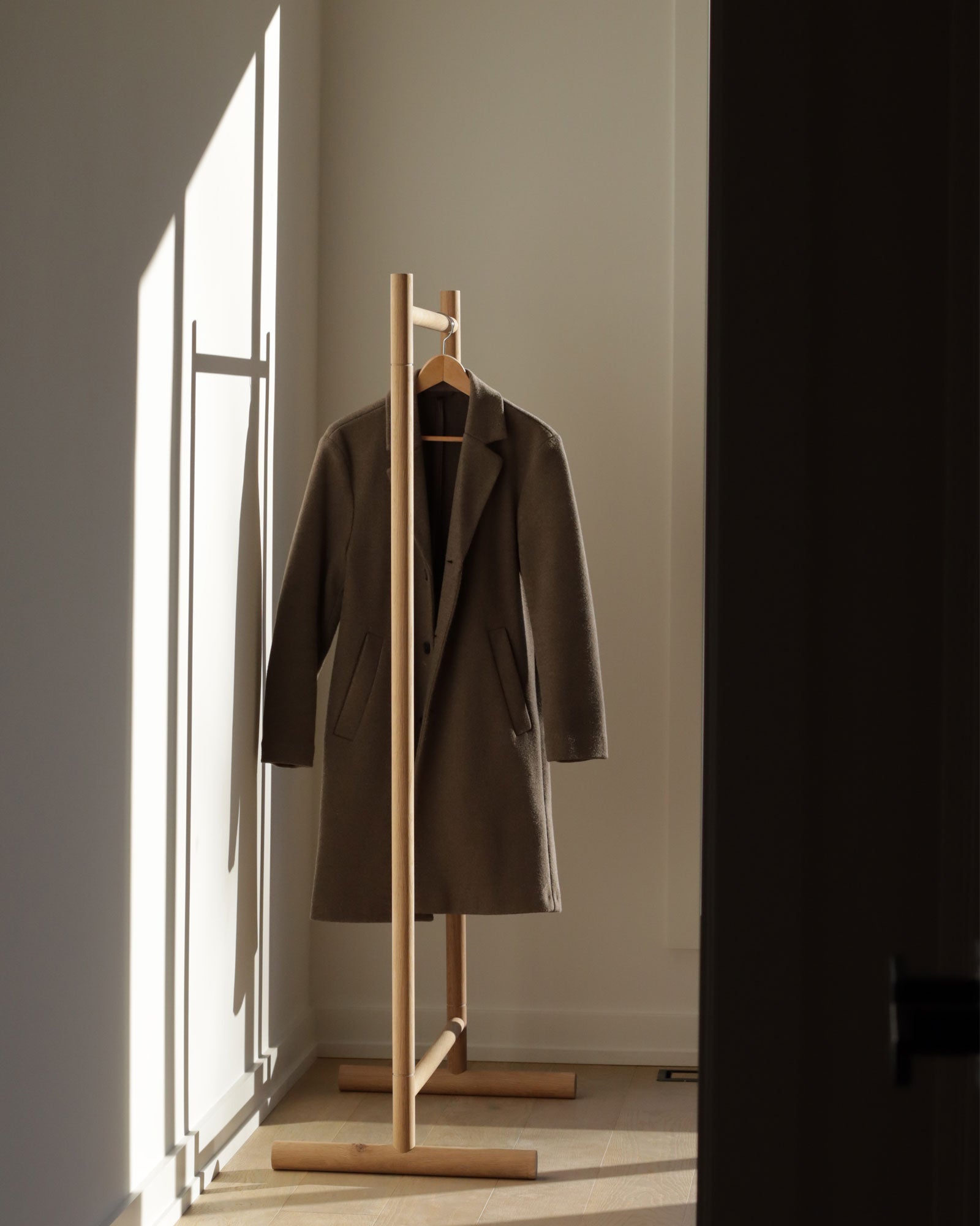 Clothes Rack - Oak